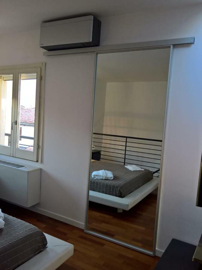 Modena Charme Apartment Exterior foto